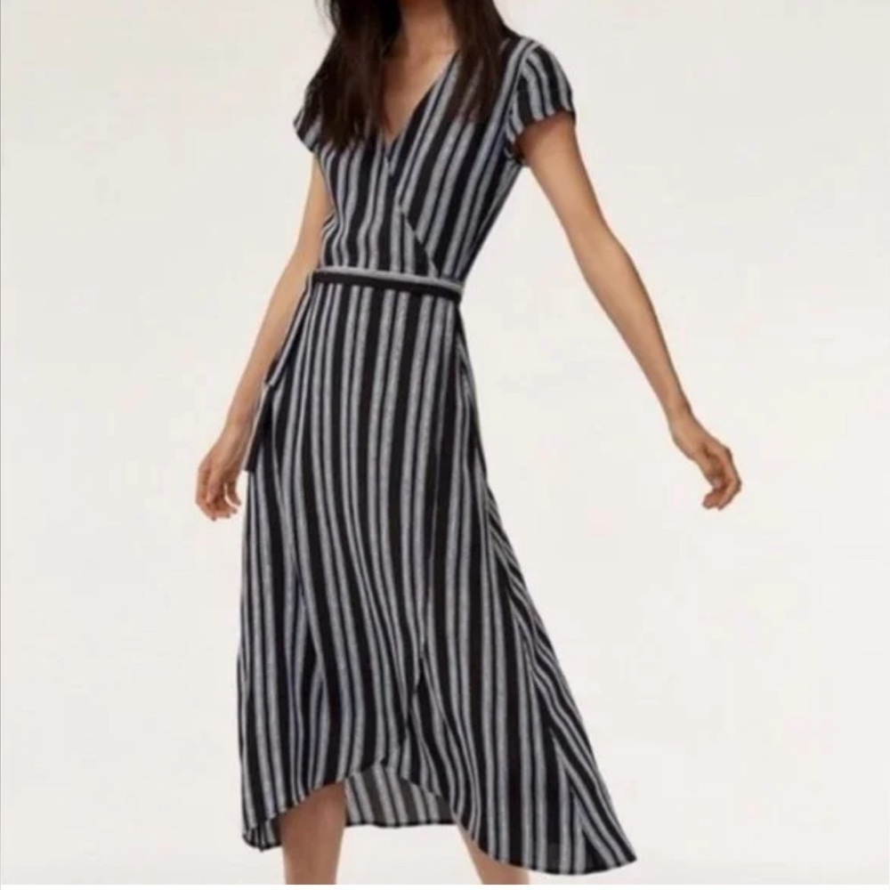 WILFRED FREE Sz M Aritzia Jessa True Wrap Striped Lined Skirt Maxi Flowy Dress